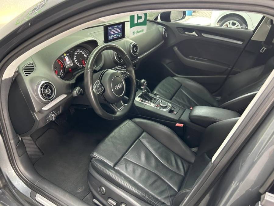 AUDI - A3 - 2015/2015 - Cinza - R$ 91.900,00