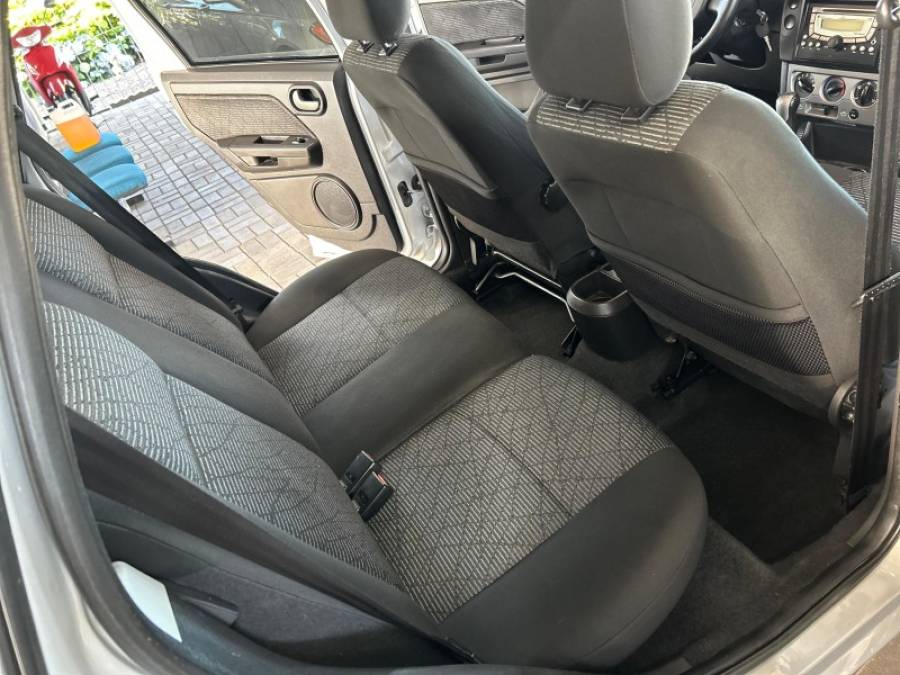 FORD - ECOSPORT - 2012/2012 - Prata - R$ 44.900,00