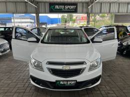 CHEVROLET - ONIX - 2014/2014 - Branca - R$ 43.900,00