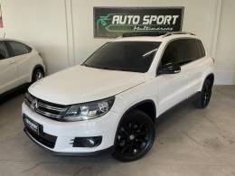 VOLKSWAGEN - TIGUAN - 2013/2014 - Branca - R$ 69.900,00