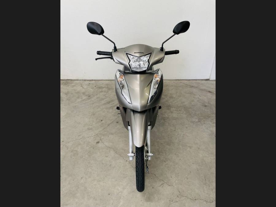 HONDA - BIZ 110I - 2022/2022 - Prata - R$ 13.500,00