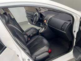NISSAN - SENTRA - 2011/2012 - Branca - R$ 45.900,00