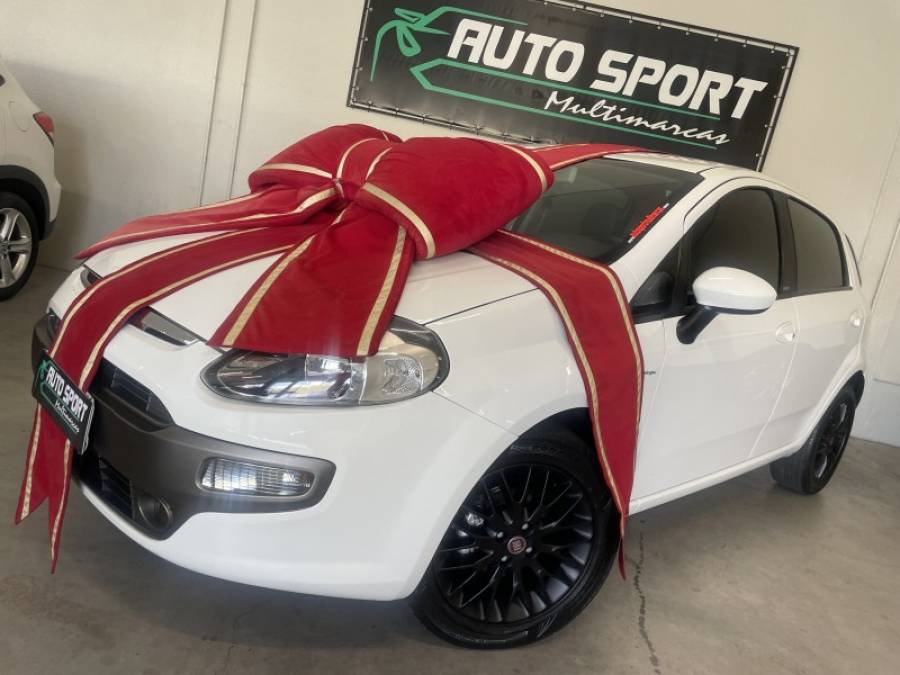 FIAT - PUNTO - 2013/2014 - Branca - R$ 41.900,00