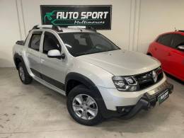 RENAULT - DUSTER OROCH - 2016/2017 - Prata - R$ 75.000,00