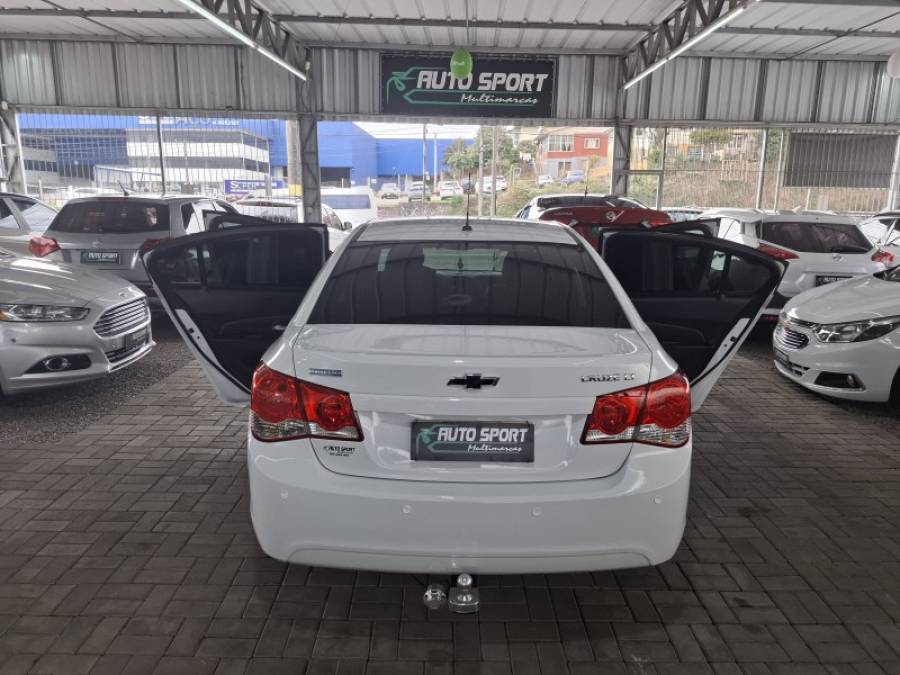 CHEVROLET - CRUZE - 2011/2012 - Branca - R$ 55.000,00