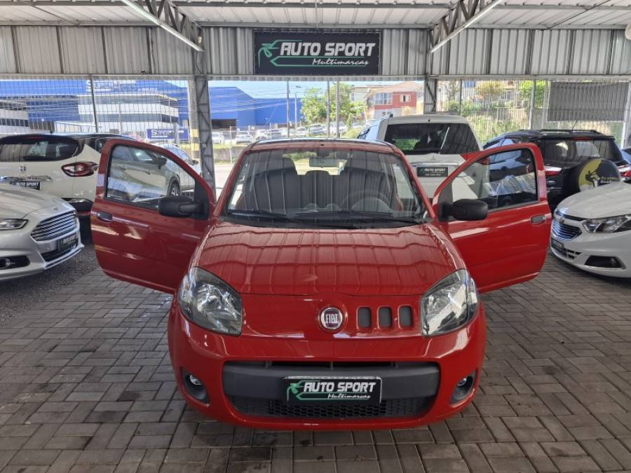 FIAT - UNO - 2015/2016 - Vermelha - R$ 30.000,00