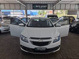 CHEVROLET - ONIX - 2014/2014 - Branca - R$ 49.900,00
