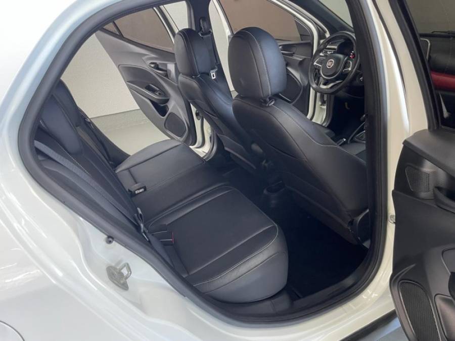 FIAT - ARGO - 2019/2020 - Branca - R$ 71.900,00