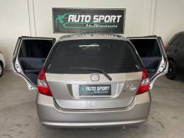 HONDA - FIT - 2006/2006 - Dourada - R$ 30.000,00