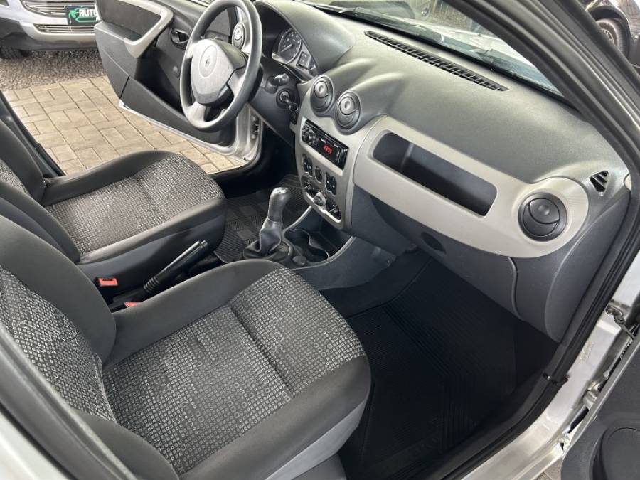 RENAULT - SANDERO - 2008/2009 - Prata - R$ 28.800,00
