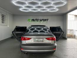 AUDI - A3 - 2015/2015 - Cinza - R$ 91.900,00