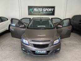 CHEVROLET - PRISMA - 2013/2014 - Cinza - R$ 54.900,00