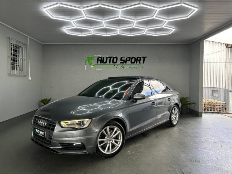 AUDI - A3 - 2015/2015 - Cinza - R$ 91.900,00