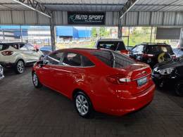 FORD - FIESTA - 2012/2012 - Vermelha - R$ 41.000,00