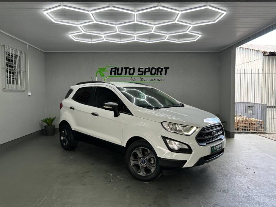 FORD - ECOSPORT - 2018/2019 - Branca - R$ 74.900,00