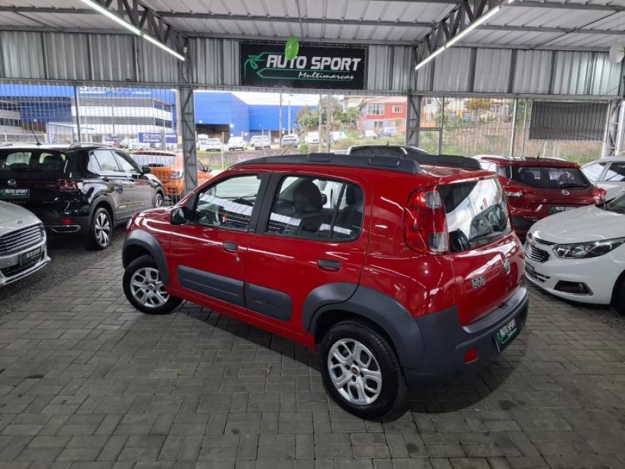 FIAT - UNO - 2012/2012 - Vermelha - R$ 33.900,00
