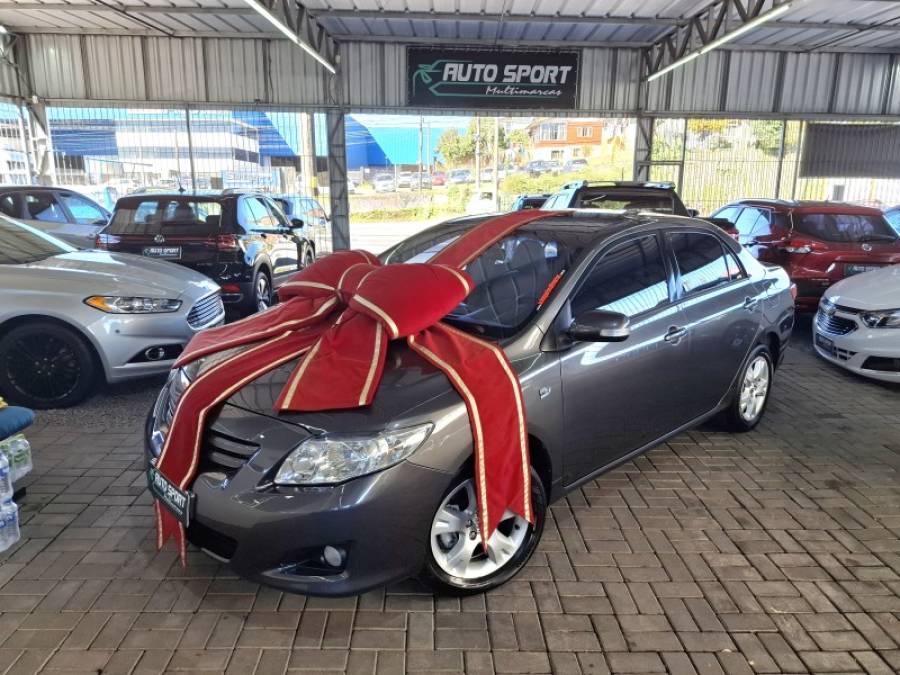 TOYOTA - COROLLA - 2010/2011 - Cinza - R$ 61.900,00