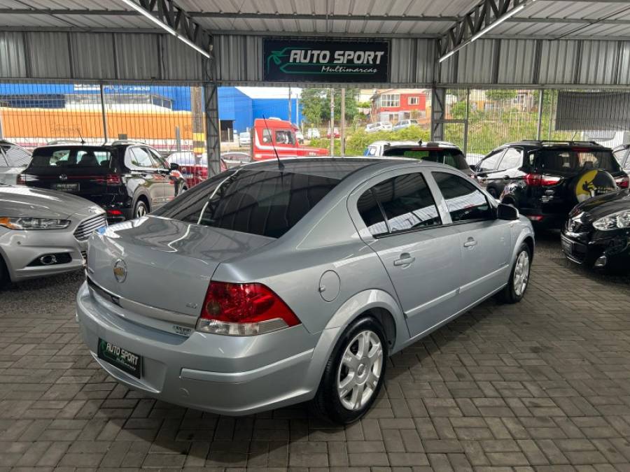 CHEVROLET - VECTRA - 2008/2009 - Prata - R$ 42.900,00