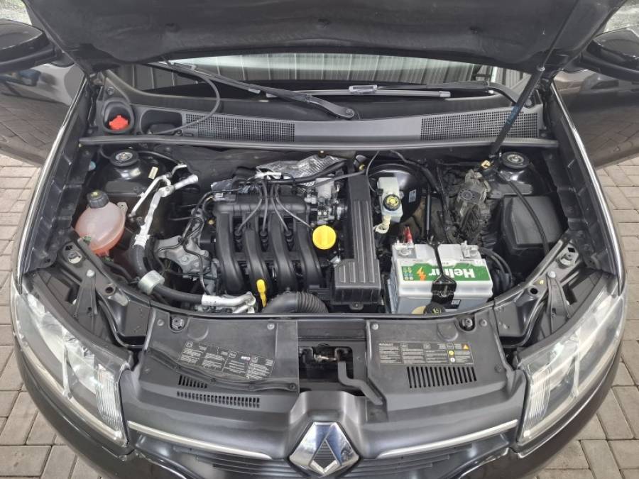 RENAULT - SANDERO - 2014/2015 - Preta - R$ 34.900,00