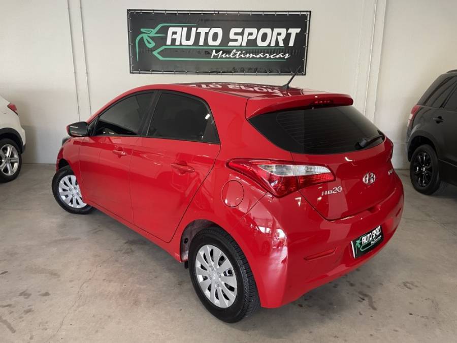 HYUNDAI - HB20 - 2015/2015 - Vermelha - R$ 49.900,00