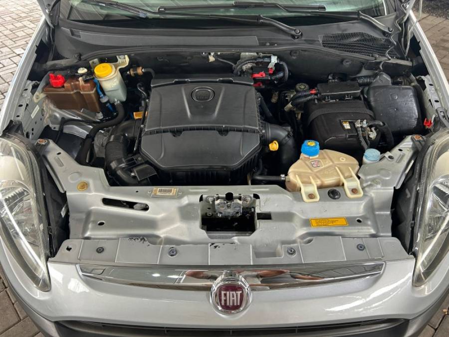 FIAT - PUNTO - 2013/2013 - Prata - R$ 37.900,00