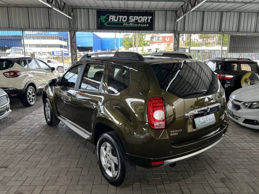 RENAULT - DUSTER - 2013/2014 - Verde - R$ 59.800,00