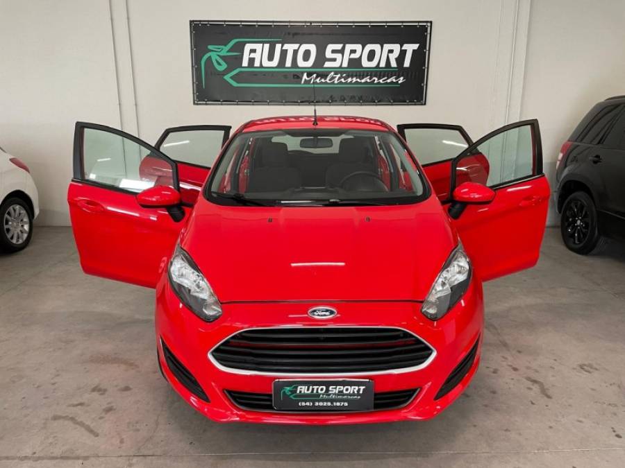 FORD - FIESTA - 2015/2015 - Vermelha - R$ 43.900,00