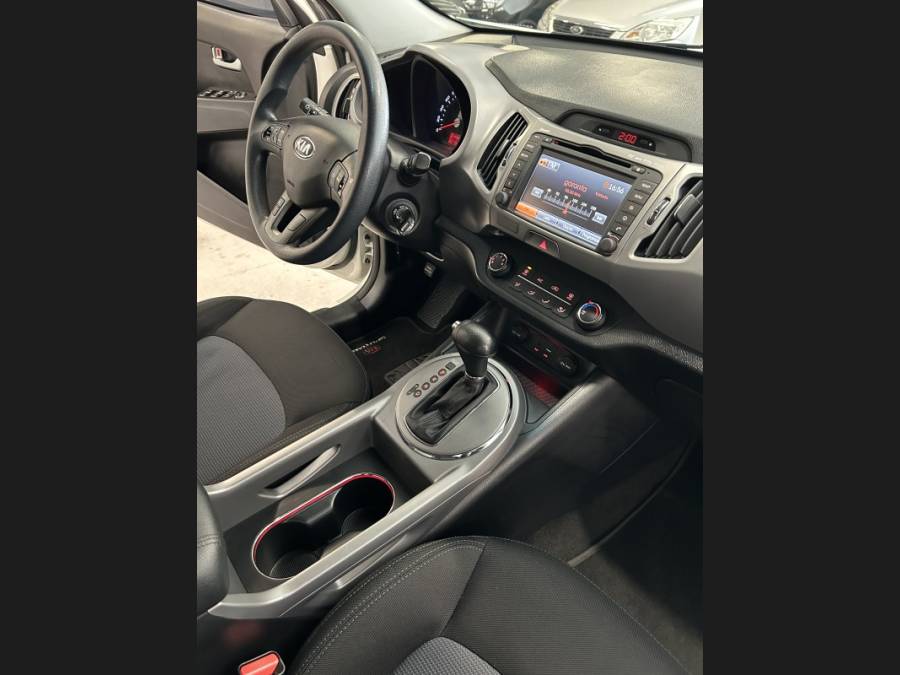 KIA MOTORS - SPORTAGE - 2015/2016 - Branca - R$ 85.900,00
