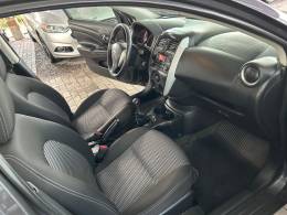 NISSAN - VERSA - 2016/2016 - Cinza - R$ 46.900,00