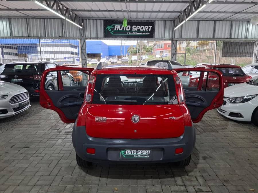 FIAT - UNO - 2012/2012 - Vermelha - R$ 33.900,00