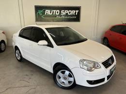 VOLKSWAGEN - POLO SEDAN - 2010/2011 - Branca - R$ 40.900,00