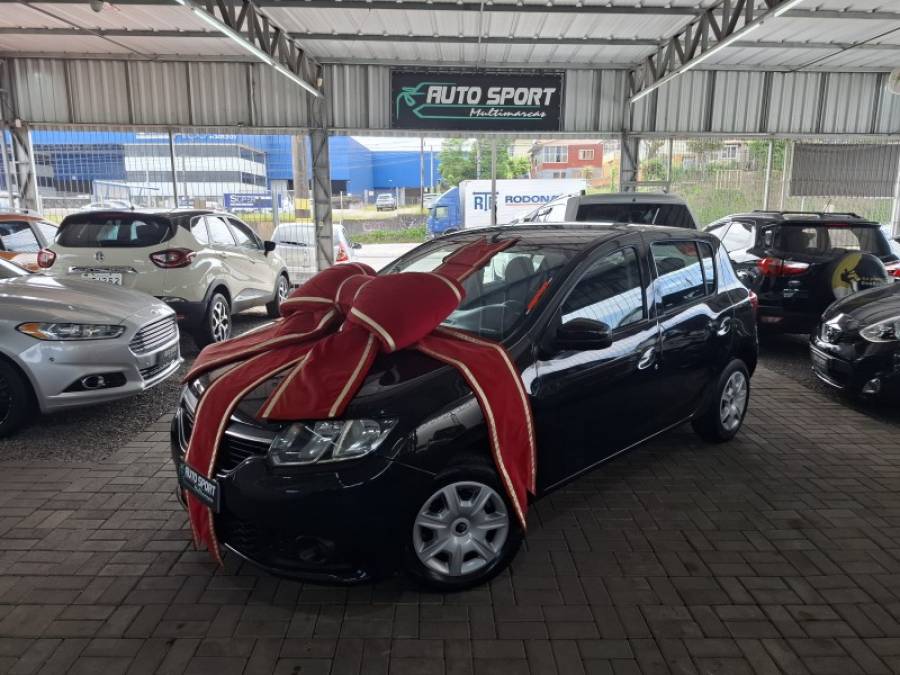 RENAULT - SANDERO - 2014/2015 - Preta - R$ 34.900,00