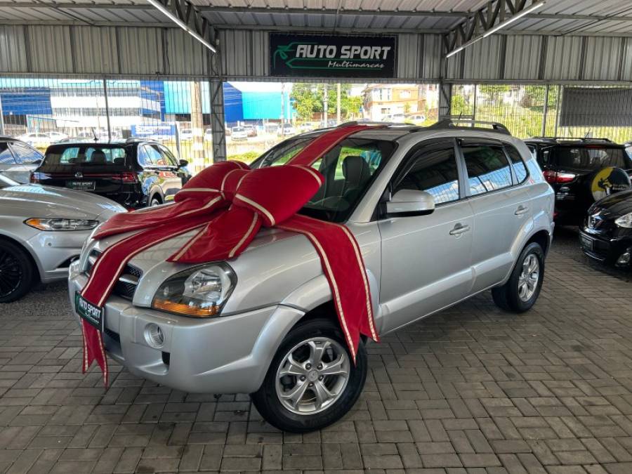 HYUNDAI - TUCSON - 2015/2016 - Prata - R$ 67.000,00