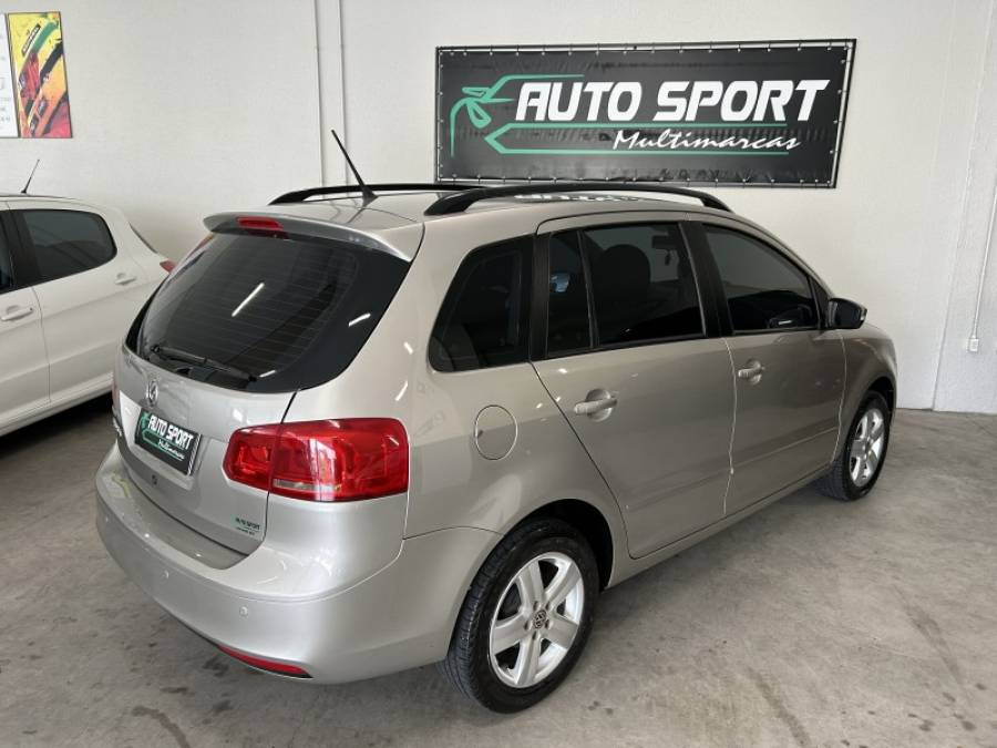 VOLKSWAGEN - SPACEFOX - 2010/2011 - Prata - R$ 40.900,00