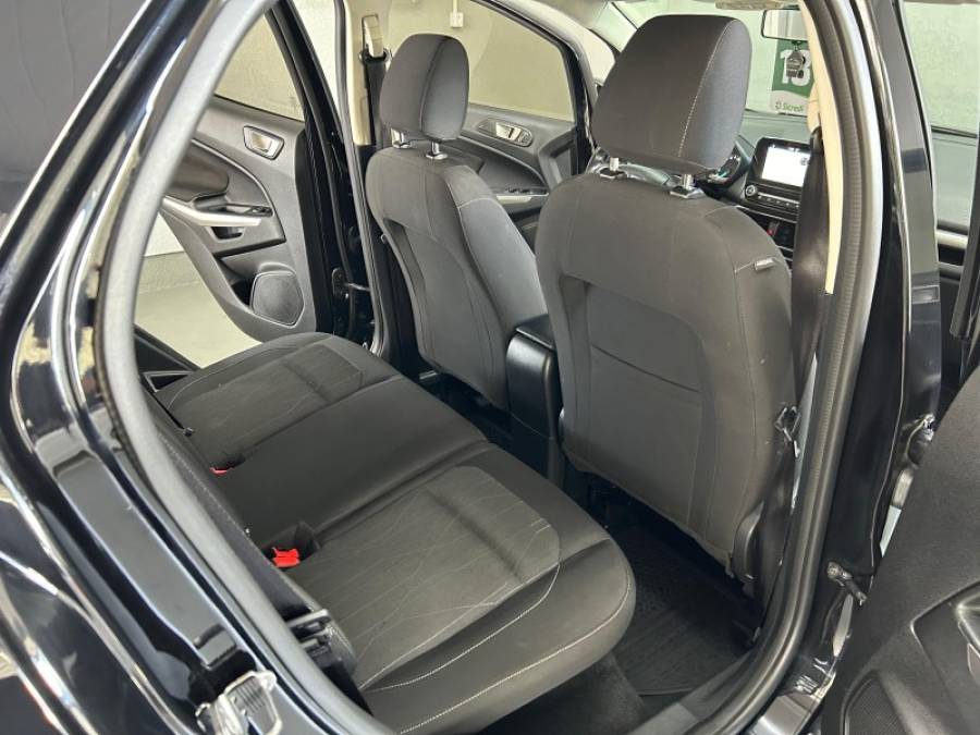 FORD - ECOSPORT - 2017/2018 - Preta - R$ 68.000,00