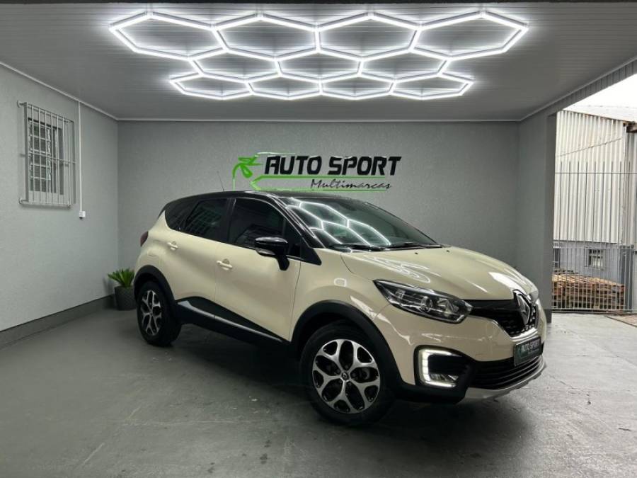 RENAULT - CAPTUR - 2017/2018 - Bege - R$ 78.800,00