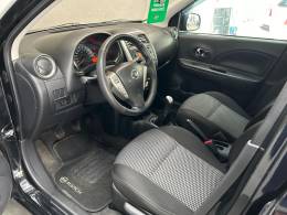 NISSAN - MARCH - 2017/2018 - Preta - R$ 46.000,00