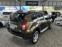 RENAULT - DUSTER - 2013/2014 - Verde - R$ 59.800,00