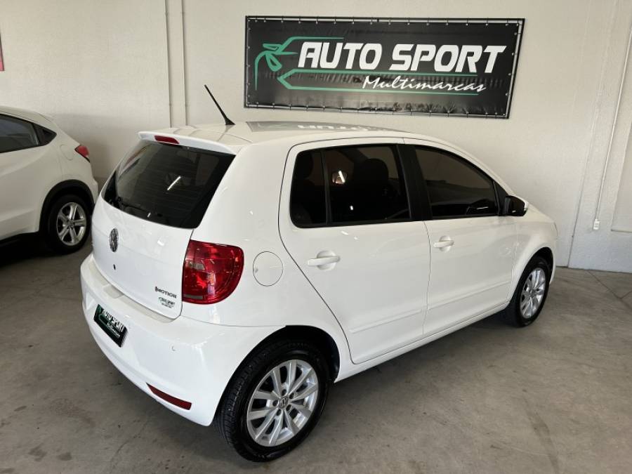 VOLKSWAGEN - FOX - 2014/2014 - Branca - R$ 45.800,00