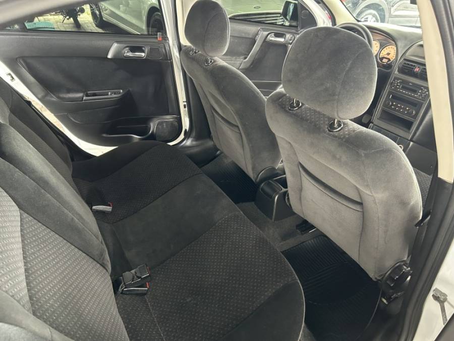 CHEVROLET - ASTRA - 2011/2011 - Branca - Sob Consulta