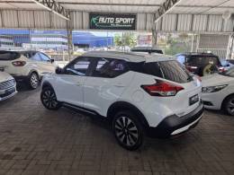 NISSAN - KICKS - 2017/2018 - Branca - R$ 77.900,00