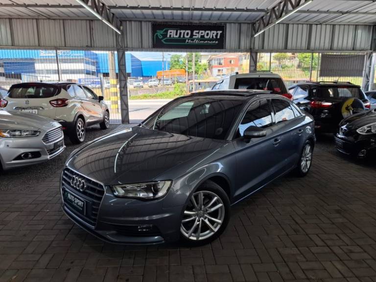AUDI - A3 - 2015/2015 - Cinza - R$ 91.900,00