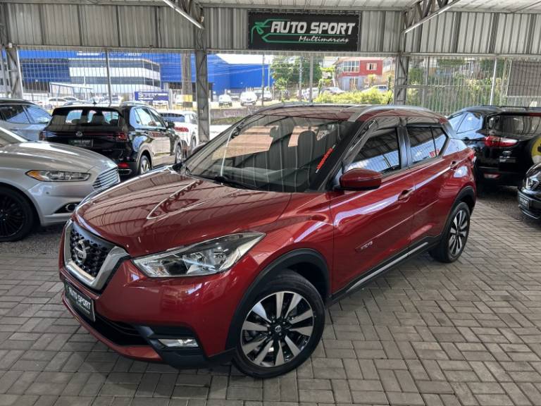 NISSAN - KICKS - 2017/2018 - Vermelha - R$ 82.900,00