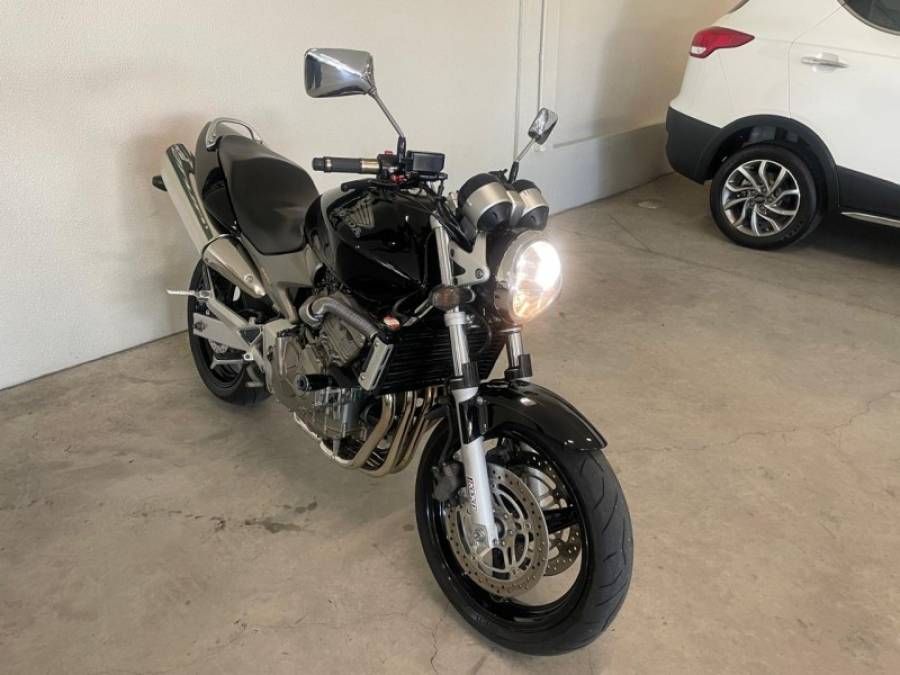 HONDA - CB 600F - 2005/2005 - Preta - R$ 27.900,00