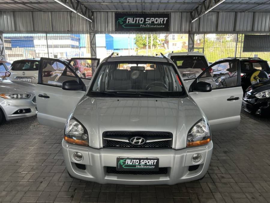 HYUNDAI - TUCSON - 2012/2012 - Prata - R$ 42.900,00