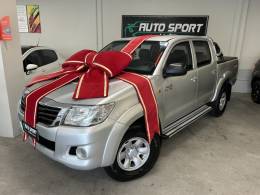 TOYOTA - HILUX - 2012/2012 - Prata - R$ 124.900,00