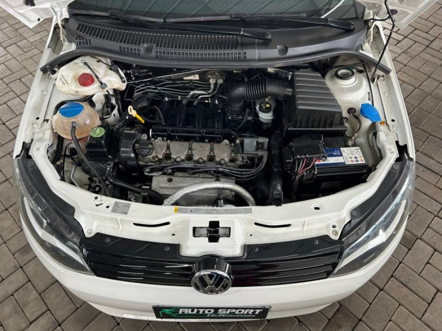 VOLKSWAGEN - VOYAGE - 2015/2015 - Branca - R$ 43.900,00