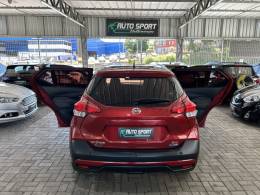 NISSAN - KICKS - 2017/2018 - Vermelha - R$ 82.900,00