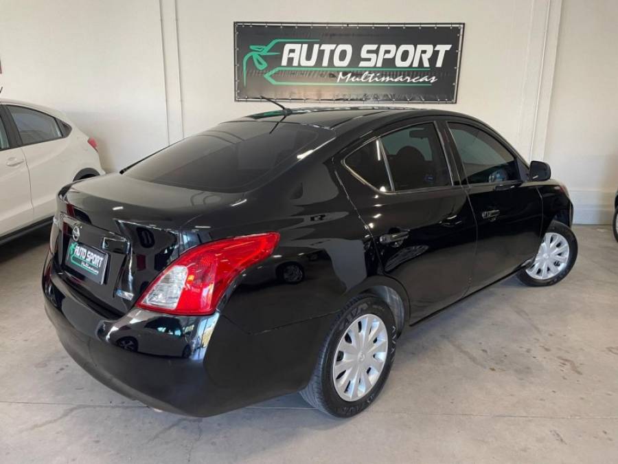 NISSAN - VERSA - 2012/2012 - Preta - R$ 33.900,00