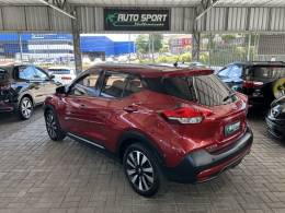 NISSAN - KICKS - 2017/2018 - Vermelha - R$ 82.900,00